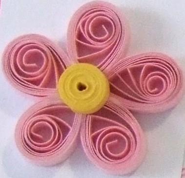 Quilled flower, pink